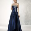 Vestido Lera de corte princesa en tafetán con referencia 66054